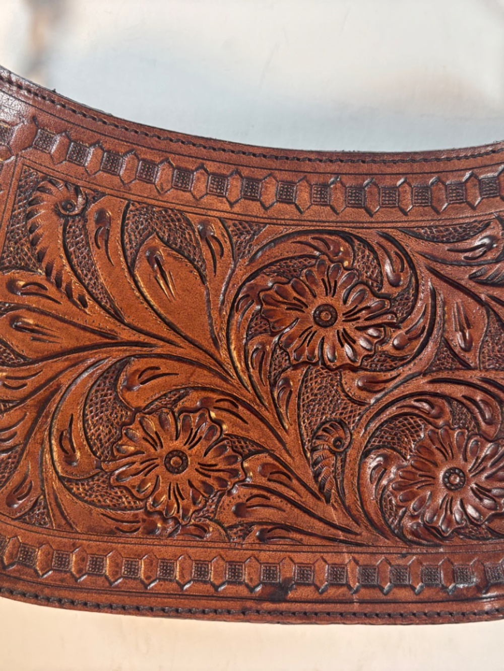 VILENCA HOLLAND -NWT $345.00            HAND TOOLED ,  EMBOSSED & HAND STAINED !